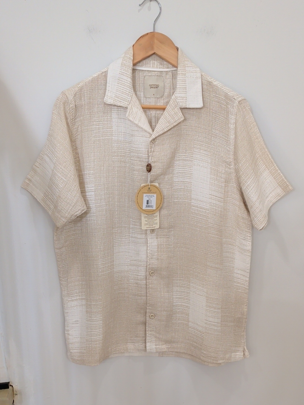 COMMON PEOPLE | Men's Beige/White Stone Weaver Short Sleeved Button Up Shirt